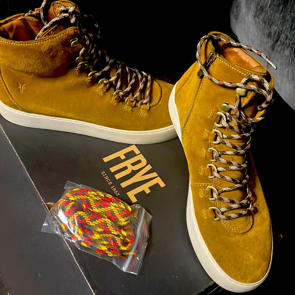 Frye Lena Hiker - Wheat color